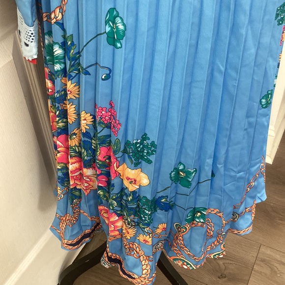 Dalia Mac Phee 2X dress! Beautiful print florals and chains! Lace and pleats - Picture 6 of 11